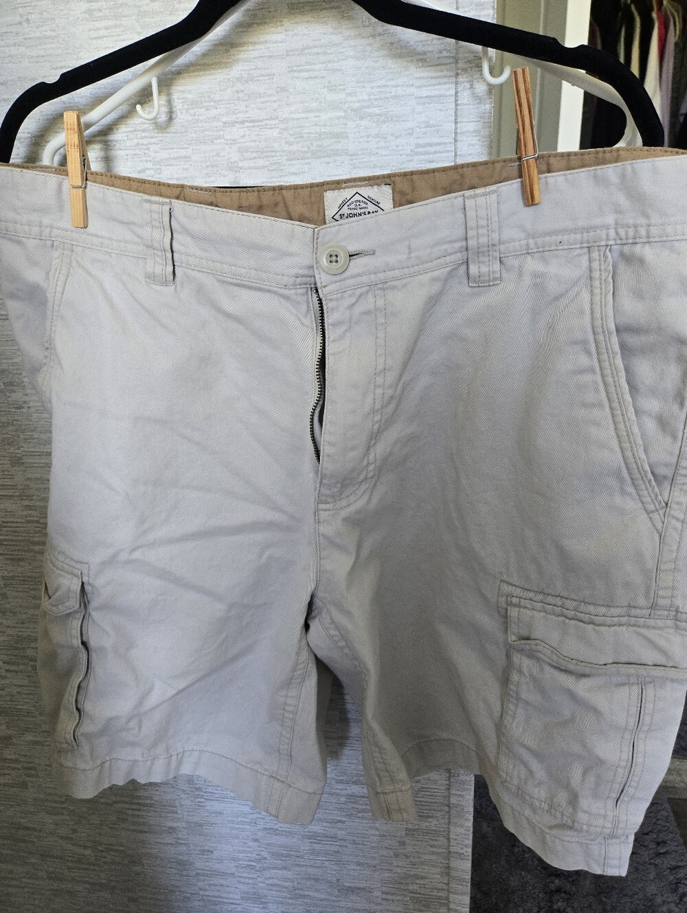 St. John's Bay Light Beige Cargo Shorts